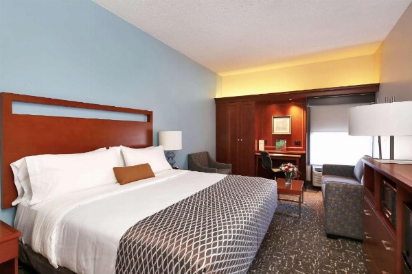 Best Western Plus Bellingham image 15