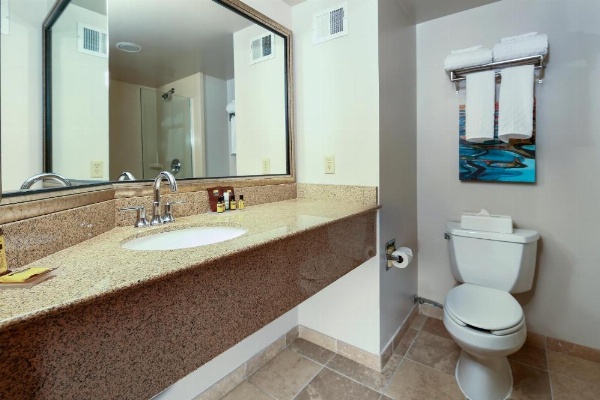 Best Western Plus Bellingham image 28