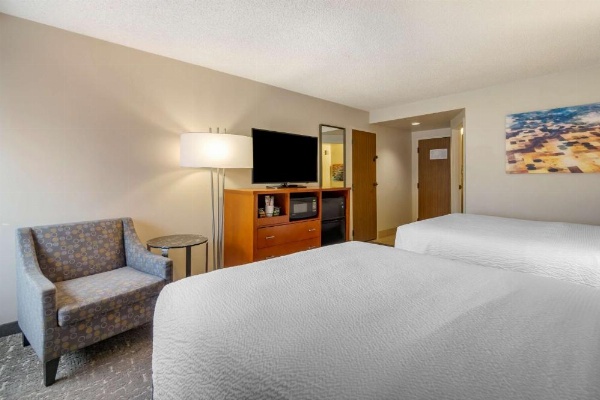 Best Western Plus Bellingham image 32