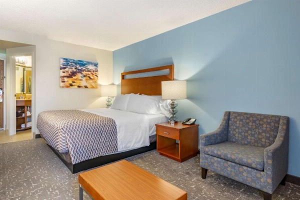 Best Western Plus Bellingham image 39