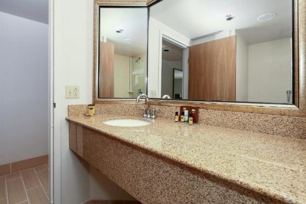 Best Western Plus Bellingham image 42